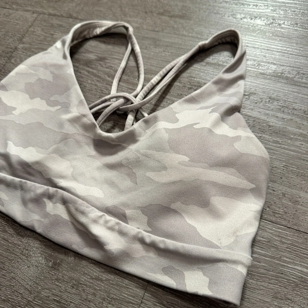 Athleta Sports Bra Womens XS Gray Strappy Solace Camo Print Performance‎ Gym